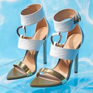 ShoeDazzle Roxxy high heel pointed toe Stiletto Sandal